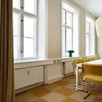Royal Neighbors - 4 Bedrooms - 2 Bathrooms Apartamento
